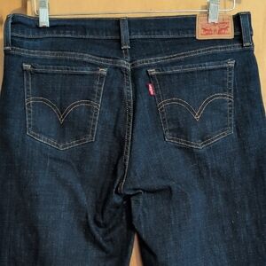 Levi's Indigo Denim Cropped Jeans with Contrast Stitching